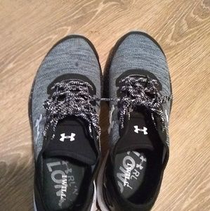 Under armor tennis shoes